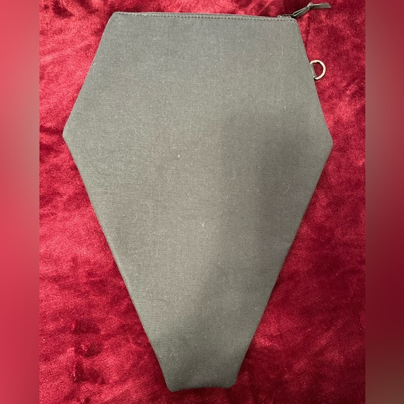 Verona Black wristlet - Picture 2 of 3